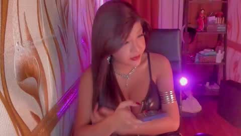 Snapshot of goddessbarbiecum4u chatting on September 26, 5:48 am Barbie Brown online show from September 26, 5:48 am
