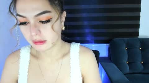 Snapshot of goddessofangel chatting on February 15, 5:19 am angel online show from February 15, 5:19 am