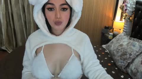Snapshot of goddessofangel chatting on September 9, 5:17 am angel online show from September 9, 5:17 am