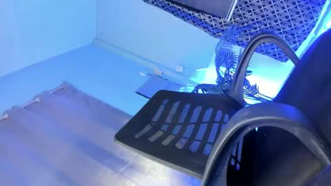 JENNIFER online show from February 20, 10:48 pm