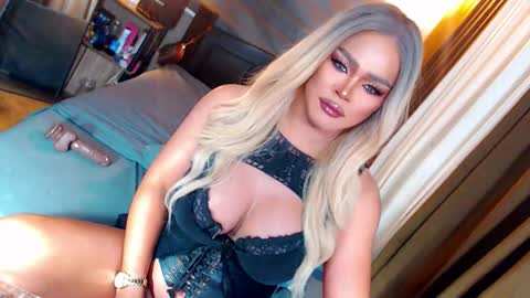 Snapshot of goddesss_hera chatting on September 10, 5:17 am Miss Anna online show from September 10, 5:17 am