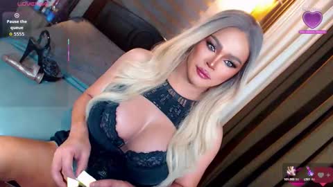Snapshot of goddesss_hera chatting on September 17, 3:17 pm Miss Anna online show from September 17, 3:17 pm