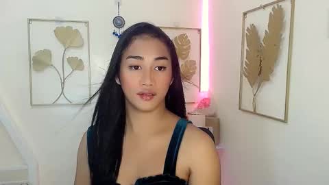 Snapshot of gorgeous_niicole chatting on October 28, 1:09 pm gorgeous_niicole online show from October 28, 1:09 pm