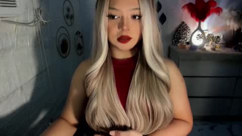 Snapshot of gorgeousamandarose chatting on December 28, 1:50 am Amanda rose online show from December 28, 1:50 am