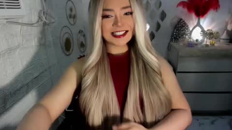 Snapshot of gorgeousamandarose chatting on January 19, 2:36 am Amanda rose online show from January 19, 2:36 am
