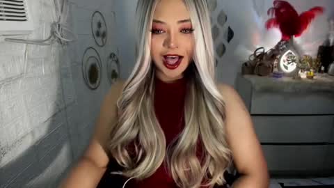 Snapshot of gorgeousamandarose chatting on February 2, 5:15 pm Amanda rose online show from February 2, 5:15 pm