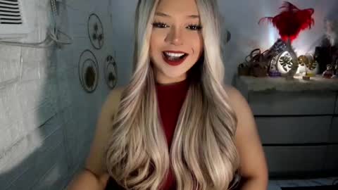 Snapshot of gorgeousamandarose chatting on February 9, 2:50 pm Amanda rose online show from February 9, 2:50 pm