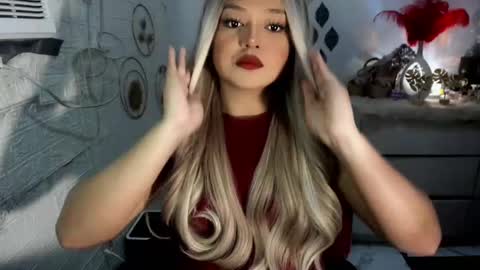 Snapshot of gorgeousamandarose chatting on February 15, 6:23 am Amanda rose online show from February 15, 6:23 am
