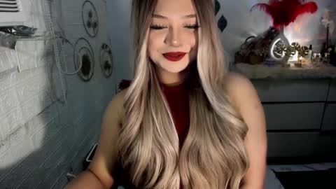 Snapshot of gorgeousamandarose chatting on March 10, 4:07 am Amanda rose online show from March 10, 4:07 am