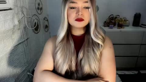 Snapshot of gorgeousamandarose chatting on September 14, 1:44 am Amanda rose online show from September 14, 1:44 am