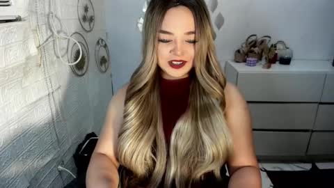 Snapshot of gorgeousamandarose chatting on September 15, 2:05 am Amanda rose online show from September 15, 2:05 am