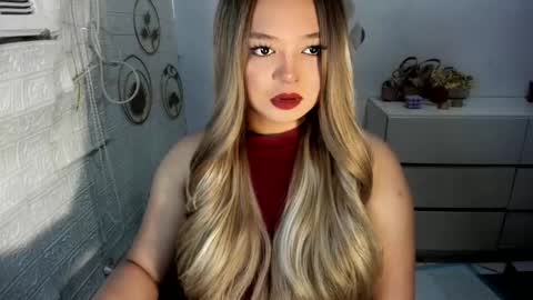 Snapshot of gorgeousamandarose chatting on September 18, 12:49 am Amanda rose online show from September 18, 12:49 am
