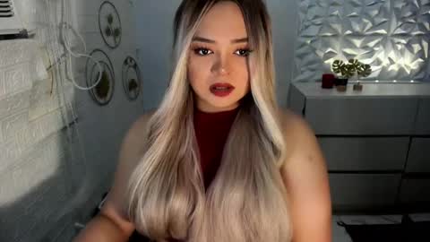 Snapshot of gorgeousamandarose chatting on September 22, 1:11 am Amanda rose online show from September 22, 1:11 am
