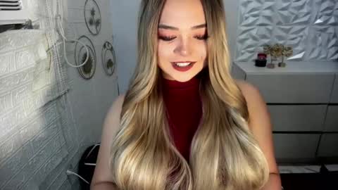 Snapshot of gorgeousamandarose chatting on September 23, 1:33 am Amanda rose online show from September 23, 1:33 am