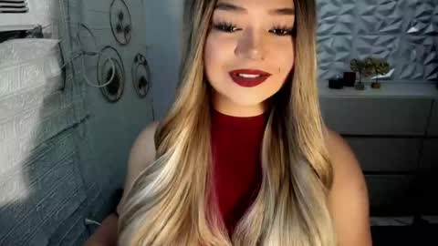Snapshot of gorgeousamandarose chatting on September 27, 2:31 am Amanda rose online show from September 27, 2:31 am