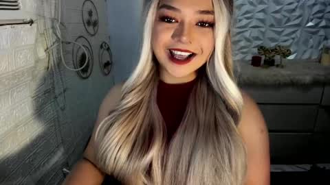 Amanda rose online show from November 15, 7:17 am