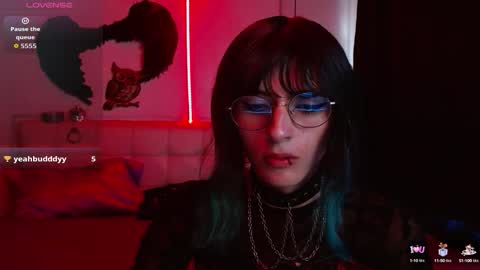 Snapshot of goth_minerva chatting on September 16, 2:21 pm goth_minerva online show from September 16, 2:21 pm