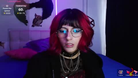 Snapshot of goth_minerva chatting on October 7, 1:56 pm goth_minerva online show from October 7, 1:56 pm
