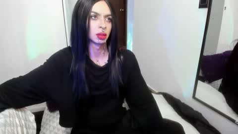 Snapshot of goth_ru chatting on December 8, 8:59 pm Russ online show from December 8, 8:59 pm