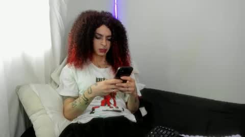 Snapshot of goth_ru chatting on December 23, 7:41 pm Russ online show from December 23, 7:41 pm
