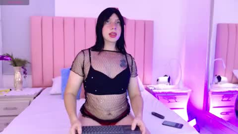 grace_davine online show from March 5, 2:05 am