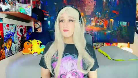 Haku Please help me with your thumbs up its important  online show from November 3, 8:30 pm