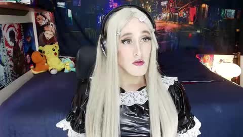 Haku Please help me with your thumbs up its important  online show from November 17, 8:09 pm