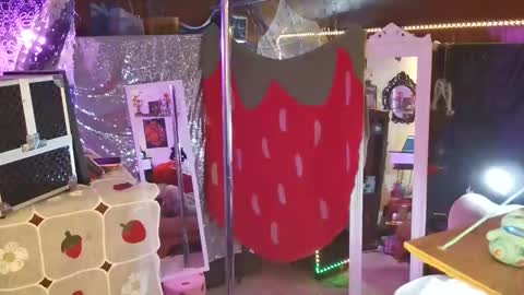 halovalentine online show from February 10, 1:35 am