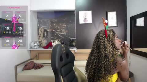 Snapshot of hanna_lamber chatting on December 27, 1:22 am hanna_lamber online show from December 27, 1:22 am