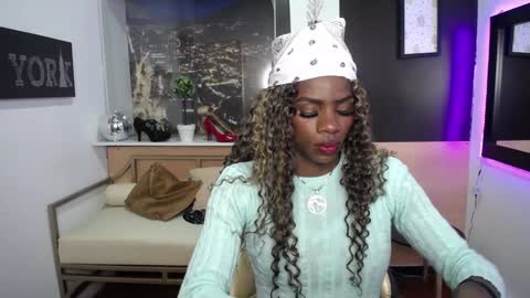 Snapshot of hanna_lamber chatting on January 5, 12:31 pm hanna_lamber online show from January 5, 12:31 pm
