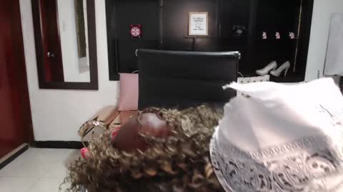 Snapshot of hanna_lamber chatting on January 21, 8:00 pm hanna_lamber online show from January 21, 8:00 pm