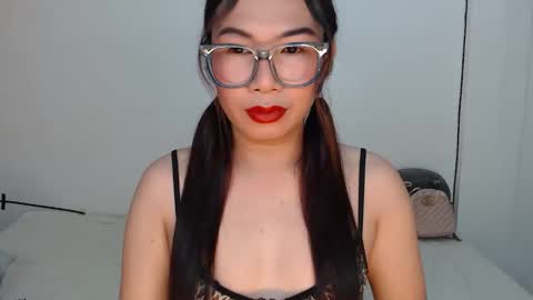 Snapshot of hannabanana_ts chatting on September 9, 2:21 am Hannah online show from September 9, 2:21 am