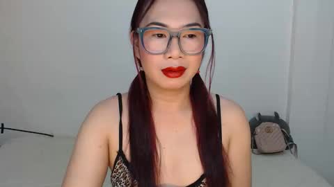 Snapshot of hannabanana_ts chatting on September 22, 1:33 am Hannah online show from September 22, 1:33 am