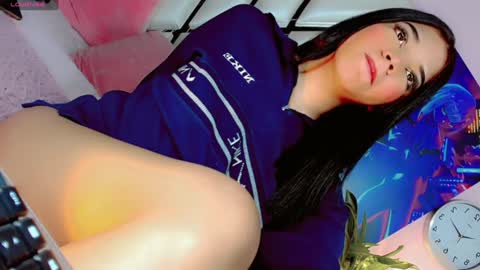 Snapshot of hannahsmit_ chatting on January 31, 10:20 am hannahsmit_ online show from January 31, 10:20 am
