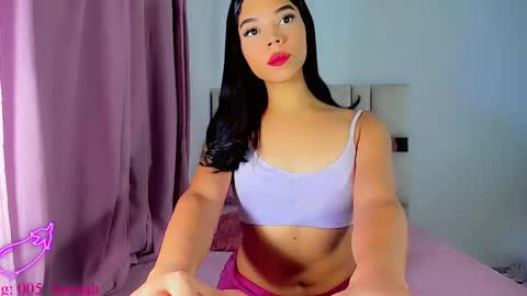 Snapshot of hannahsmit_ chatting on September 23, 7:47 am hannahsmit_ online show from September 23, 7:47 am