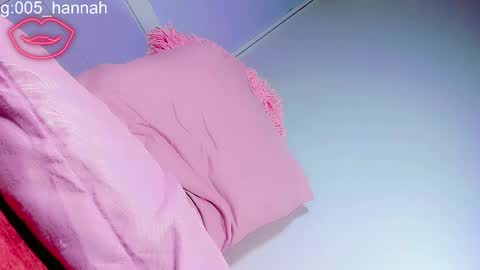 hannahsmit_ online show from October 19, 8:06 am