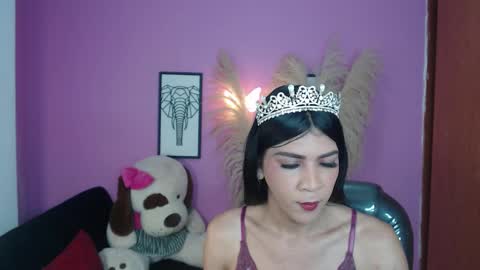       online show from October 8, 11:55 am