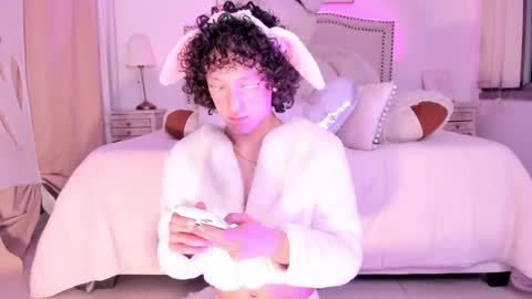 haru online show from October 25, 4:40 am