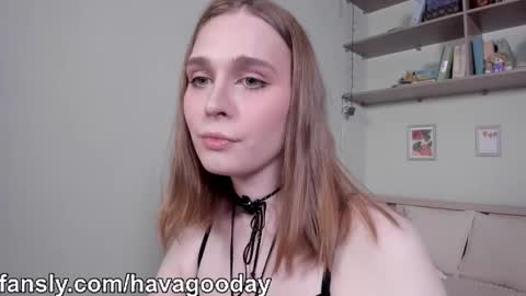 Mia online show from March 1, 7:58 am