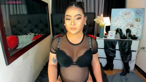 Snapshot of hazelmadonna chatting on September 18, 1:49 pm HAZEL MADONNA online show from September 18, 1:49 pm