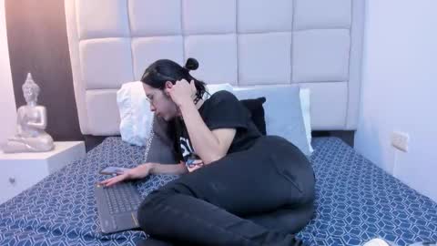 Snapshot of hecate1_ chatting on February 16, 7:38 pm Keira Hecate online show from February 16, 7:38 pm