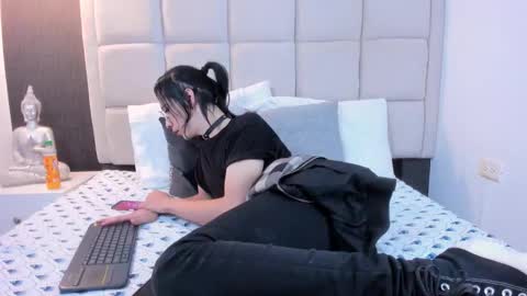 Snapshot of hecate1_ chatting on March 8, 7:42 pm Keira Hecate online show from March 8, 7:42 pm
