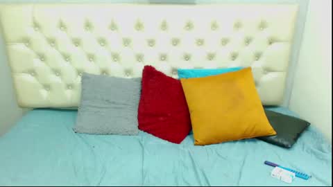 Snapshot of heidy_hotxxx chatting on October 5, 12:55 am heidy online show from October 5, 12:55 am