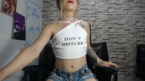 Snapshot of heidy_sumers chatting on September 8, 6:50 pm Heidy Sumers online show from September 8, 6:50 pm