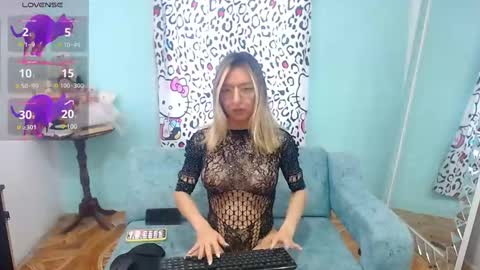 HEIDY   online show from January 12, 11:50 am