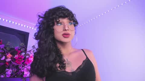 Heka Prudence online show from December 16, 4:45 am