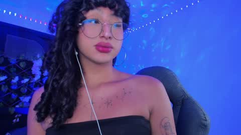 Heka Prudence online show from January 14, 4:15 am