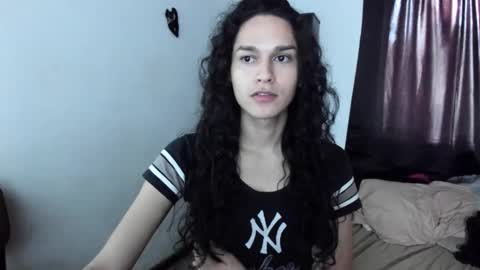 Snapshot of helena_spellman chatting on October 10, 8:54 pm helena_spellman online show from October 10, 8:54 pm