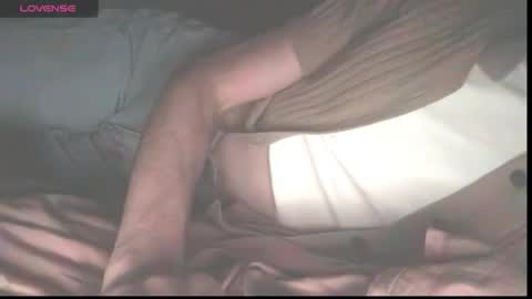 Gwen Elise online show from October 27, 6:43 am