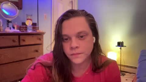 Hollys Drive threw Side Of CB. online show from December 19, 4:45 am